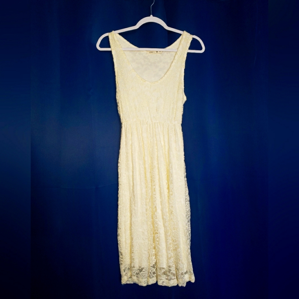 Lace dress